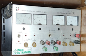 Alimentatore da banco duale analogico
