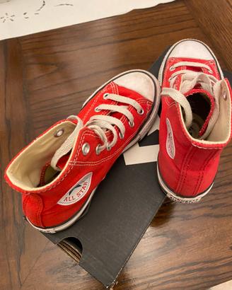 Converse rosse