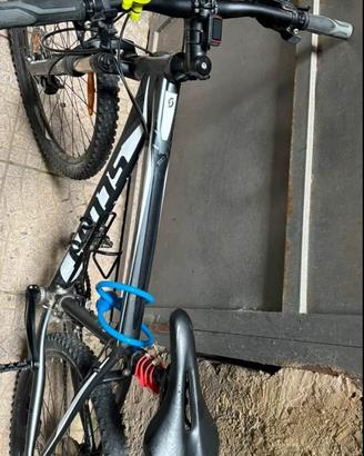 Scott mountain bike