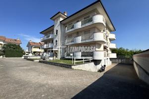 RIF. 539 - TRILOCALE IN PALAZZINA RECENTE CON BOX