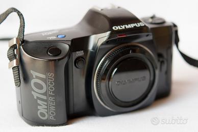 OLYMPUS modello OM 101 Power focus + 2 Obiettivi