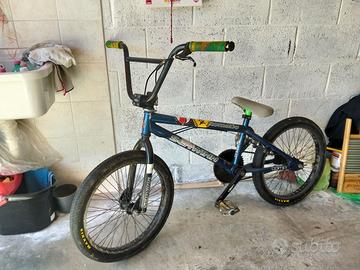 BMX bicicletta Schwinn