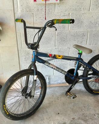 BMX bicicletta Schwinn