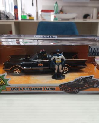 Action Figure Batman e Batmobile serie tv 1966