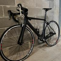 Bicicletta da corsa THORO in carbonio