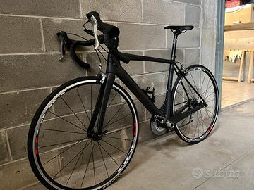 Bicicletta da corsa THORO in carbonio