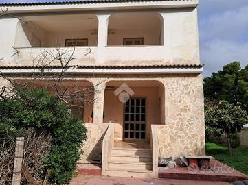 VILLA SINGOLA A PULSANO