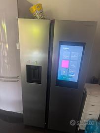 frigo con congelatore Samsung con tablet