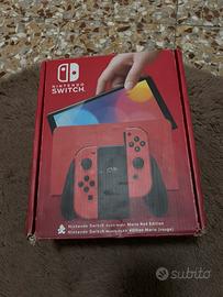 Nintendo Switch - Modello OLED Mario Red Edition.