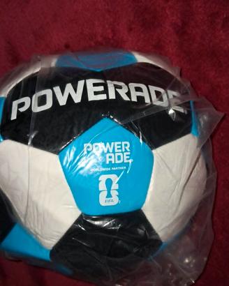 Pallone da calcio Powerade nuovo