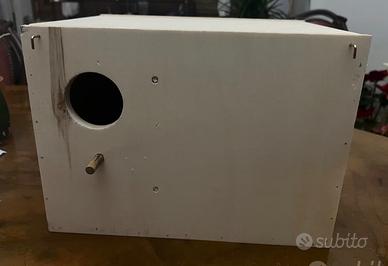 Nido in legno per pappagalli più accessori