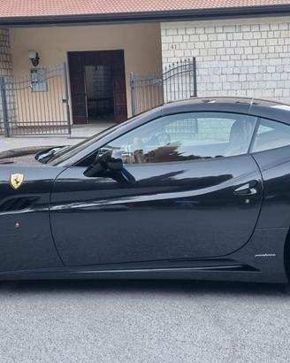 Ferrari California 4.3 DCT - 54500km -Full service