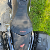 Honda integra 750 s