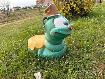 Gioco giostra cavalcabile ideale per giardini