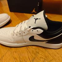 Nike air jordan 1 low white and black 42.5