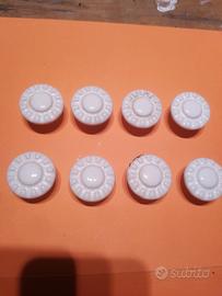 pomelli e maniglie in ceramica 