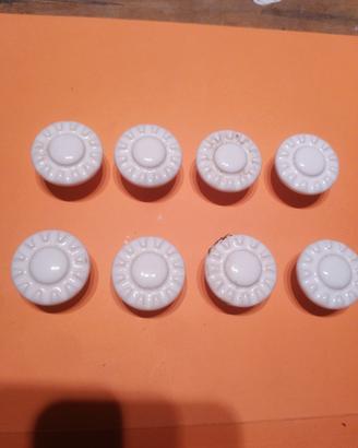 pomelli e maniglie in ceramica 