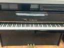 pianoforte-verticale-yamaha-c110-