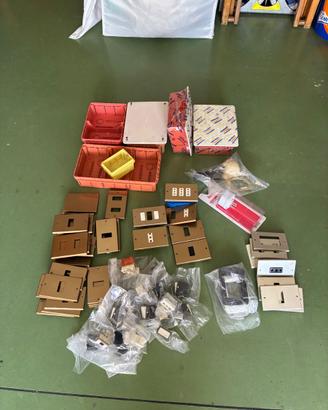 Materiale elettrico vario
