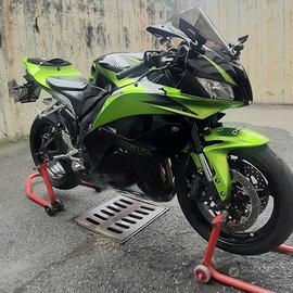 CBR 600 RR 2009  COLORI ORIGINALI HONDA