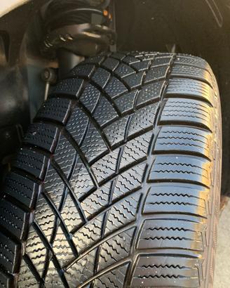 Gomme invernali Matador Nordicca 215/50 R18 V