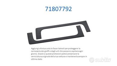 Fiat 71807792 protezione porte battenti in granula