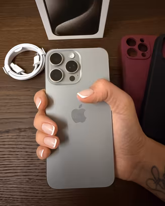 iPhone 15 Pro Max - 256 GB - Titanio Naturale TOP