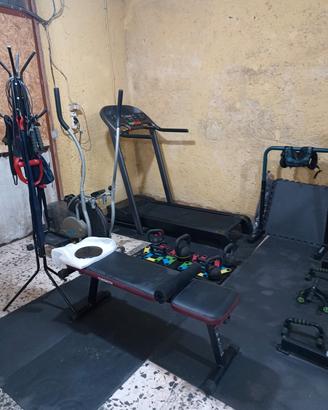 Attrezzi fintess e palestra