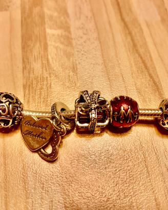 Charms Pandora con bracciale