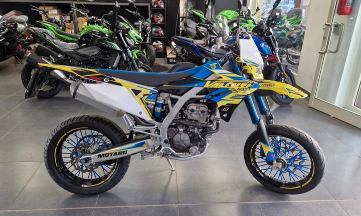 Suzuki Valenti SM125Z