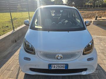 SMART fortwo 70 1.0 Twinamic Passion Black/White