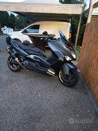Tmax 500 come nuovo