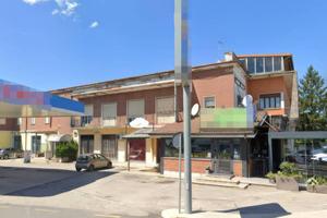 Immobile in asta di 732 m² con più di 5 locali a C