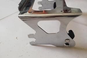 Staffa supporto Tour Pack Touring Harley Davidson 