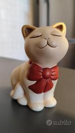 Thun gatto con fiocco rosso