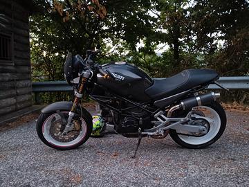 Ducati Monster 750 - 2000