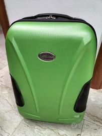 valigia verde piccola 45x30 euro 15