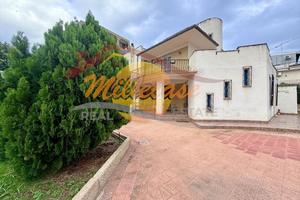 Siracusa villa zona scala greca rif2294