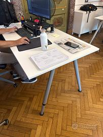 lotto di scrivanie Ikea usate