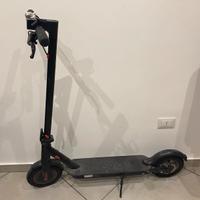 Monopattino elettrico vivo