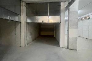 BOX AUTO, GARAGE E BOX MOTO: VIA CRUILLAS N.90, al