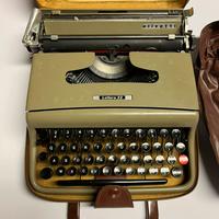 Olivetti - Lettera 22