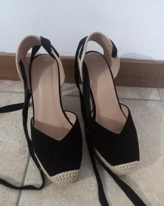 Sandali con tacco neri