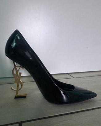 Tacchi Saint Laurent