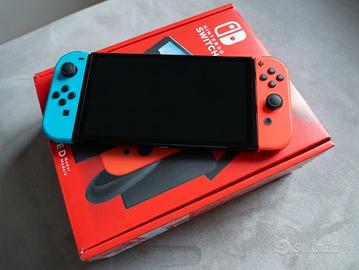 Nintendo Switch OLED Neon perfetta con scatola