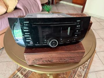 Autoradio grande punto