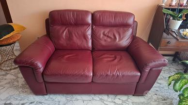 DIVANO IN PELLE