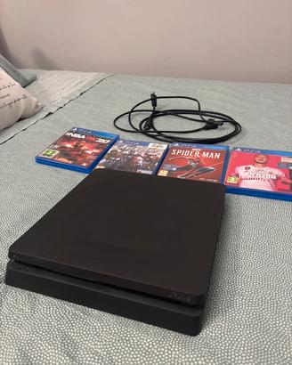 Ps4 slim usata