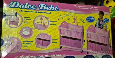 Lettino per bambole dolce bebè
