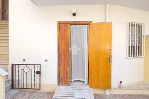 3 LOCALI A GINOSA